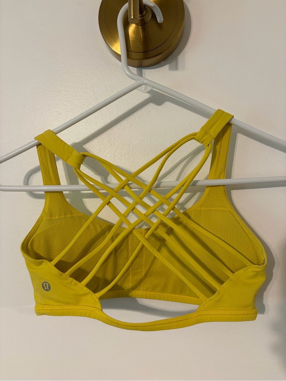lululemon athletica Women's Strappy Back Sports Bra - Yellow